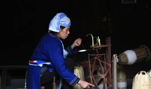 现实版的苹果捞:现实版“李子柒”的生活，在贵州黔东南就是日常